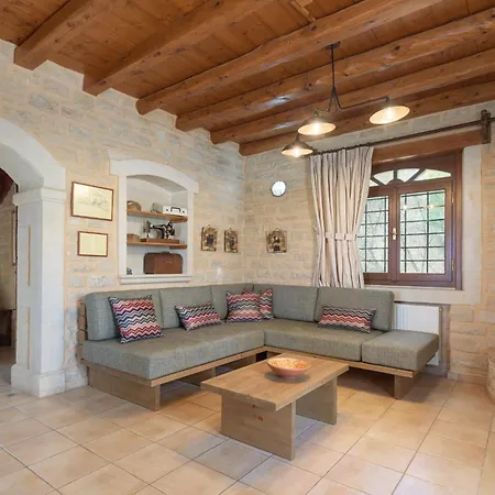 Villa Ellotia & Asterion By Forest Rethymno (Crete)