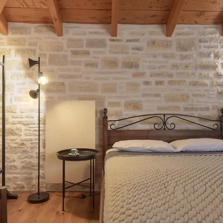 Villa Ellotia & Asterion By Forest *